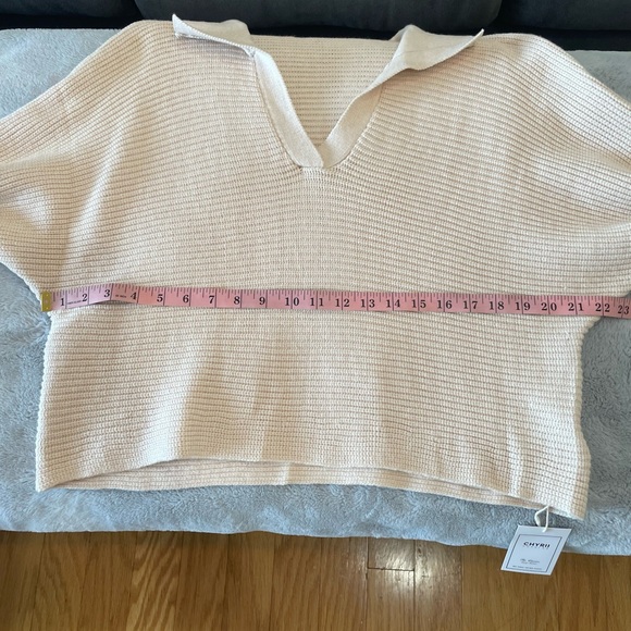NWT CHYRII V Balloon Sleeve Sweater - Picture 9 of 14